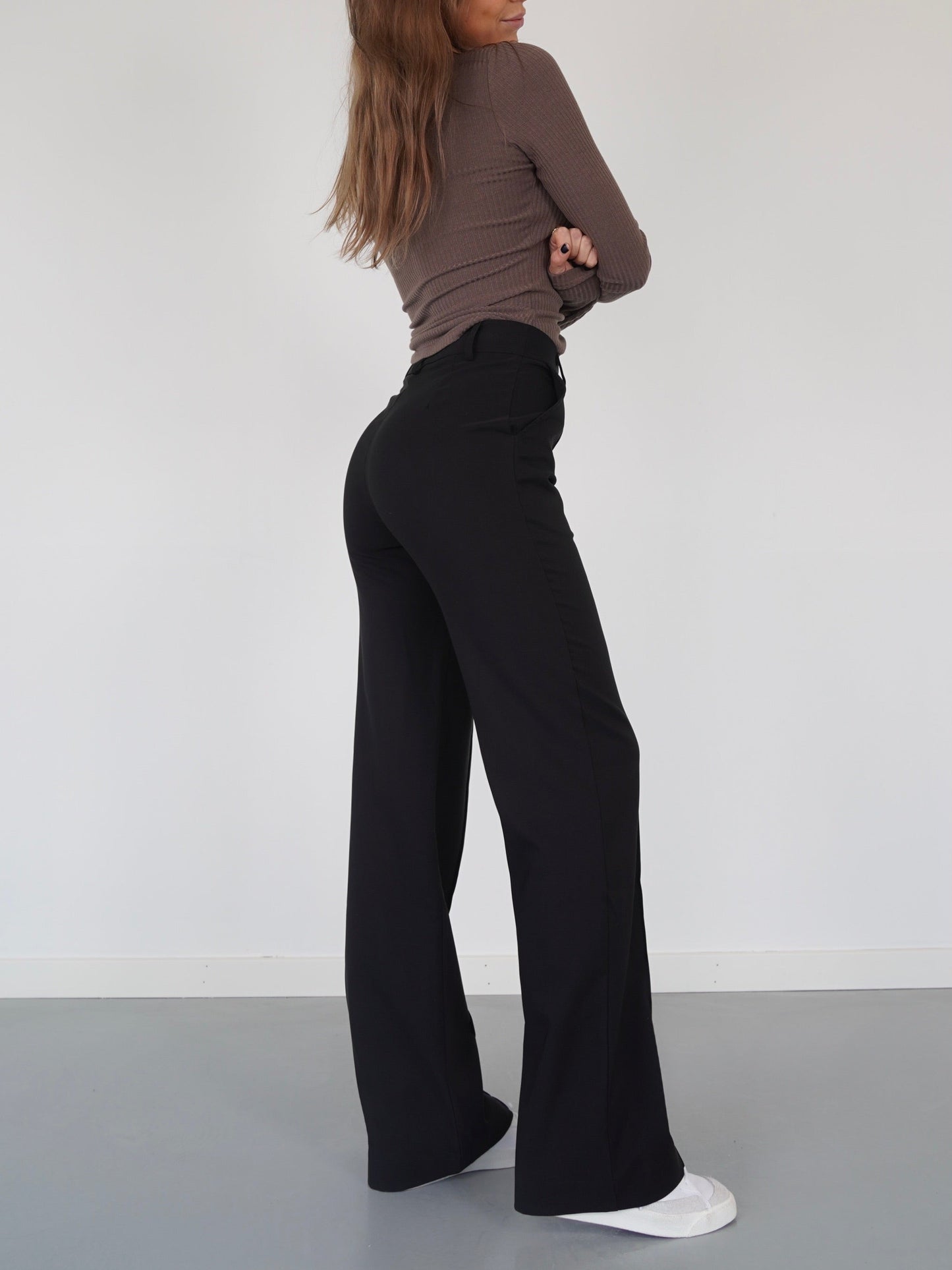 GRACE WIDE TROUSERS - ZWART