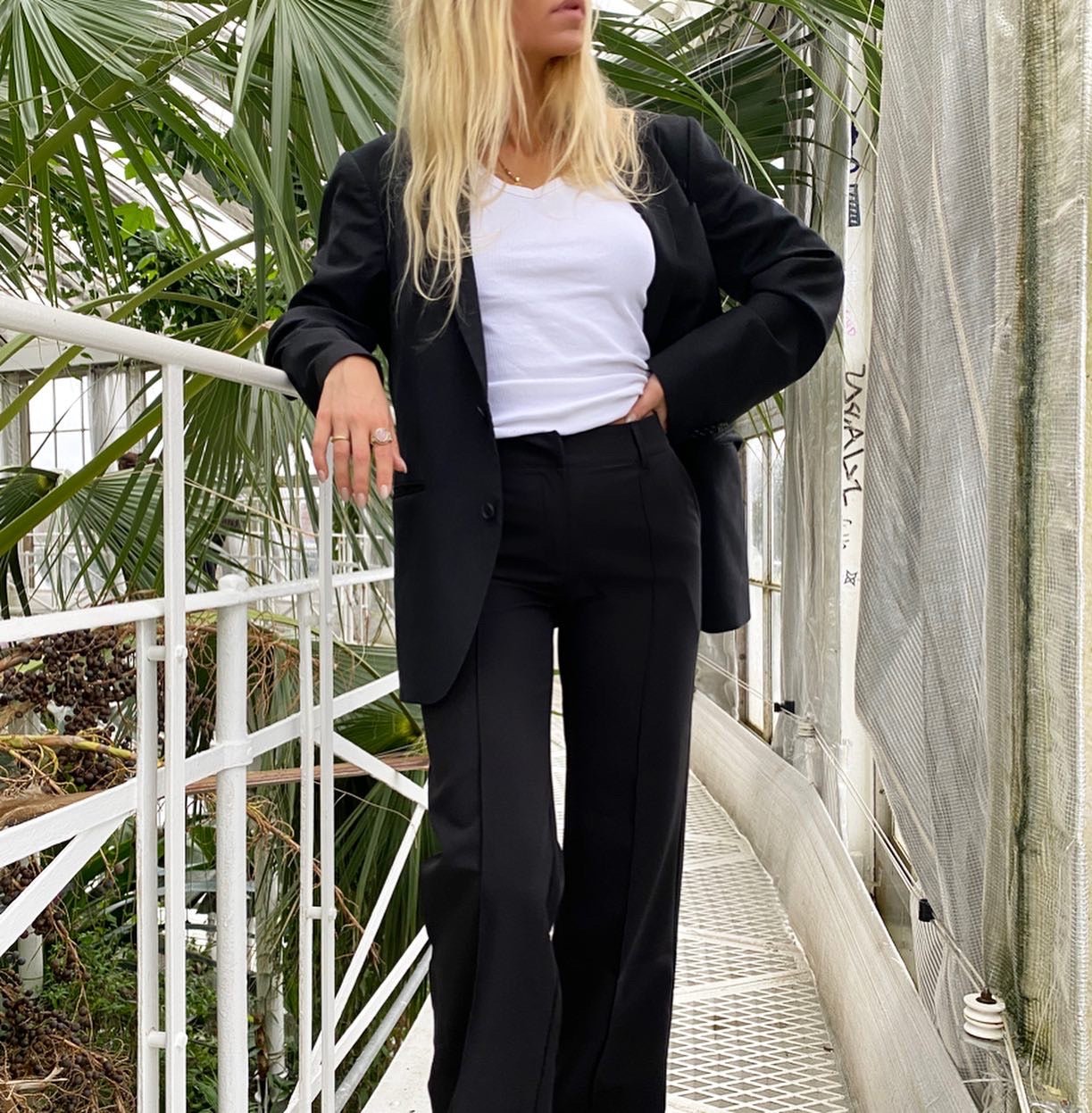 GRACE WIDE TROUSERS - ZWART