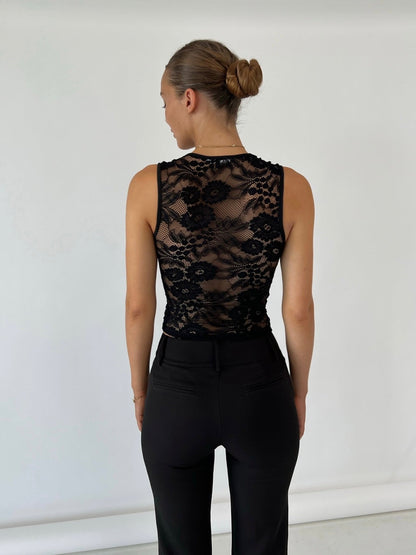 GRACE TANK TOP - ZWART